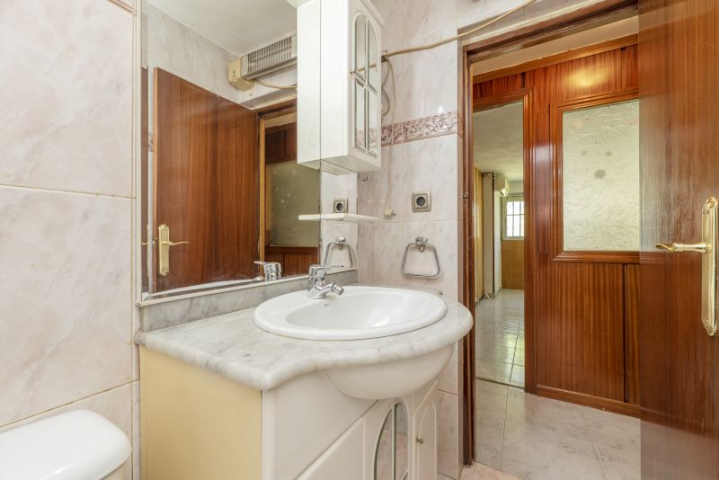 Bathroom Cabinet Refacing